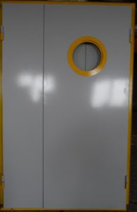 Противопожарная дверь с круглым окном / серия FRM7494