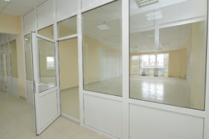 Противопожарная перегородка для медицинских учреждений / серия FRM5544 Противопожарная перегородка для медицинских учреждений / серия FRM5544